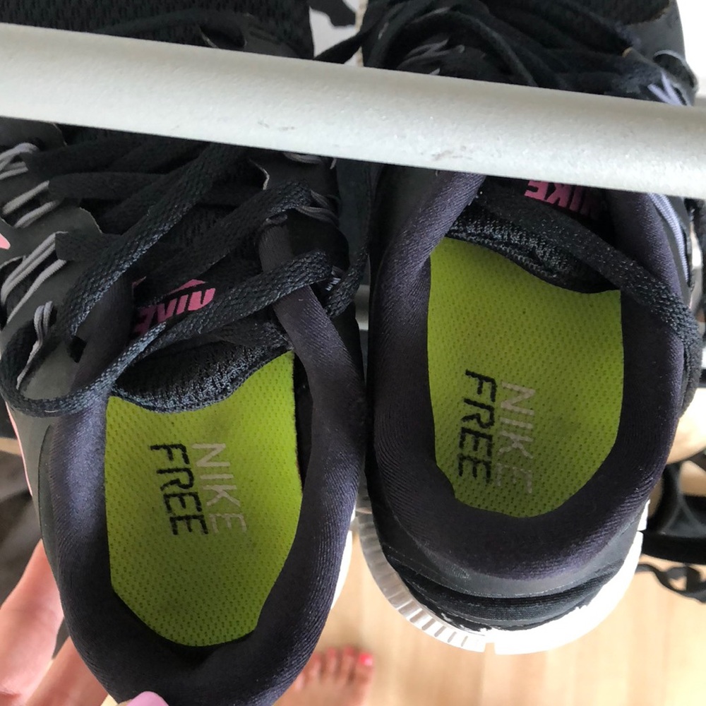 Nike - Picture 5 of 5